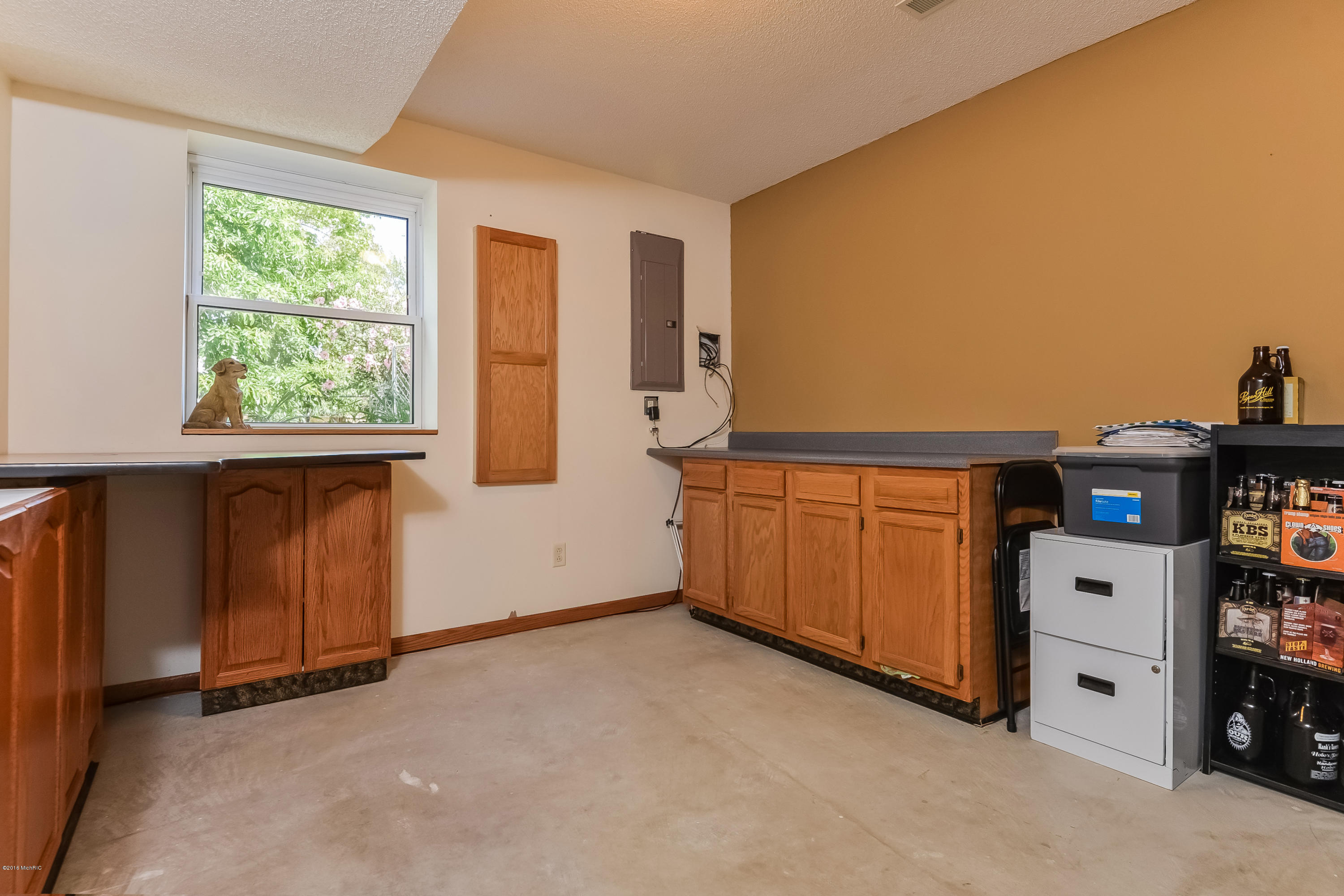 16262 Taft Street Spring Lake, MI 49456 - Photo 12 of 16 029-Laundry_Room-3087645-large
