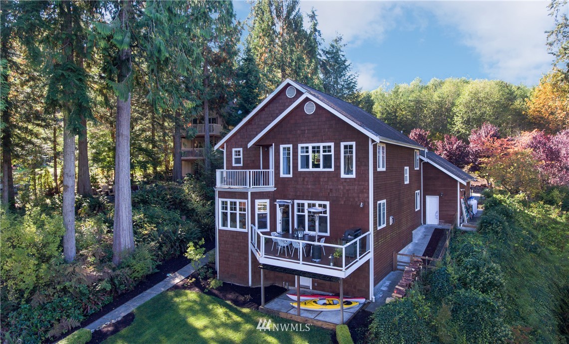 221 Southwest Lake Roesiger Road Snohomish, WA 98290 - Photo 1 of 25