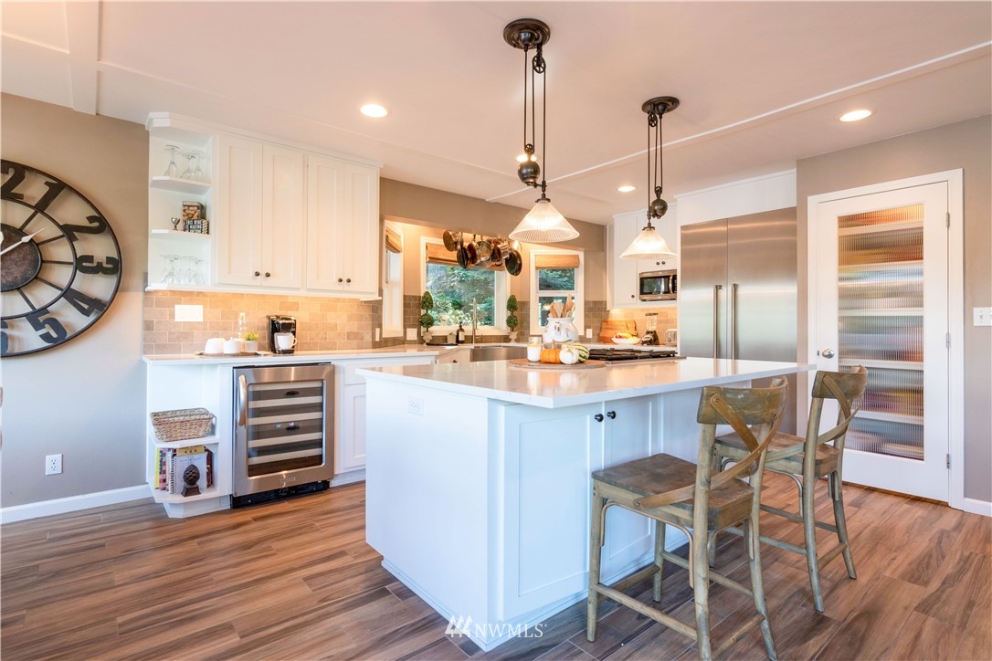 221 Southwest Lake Roesiger Road Snohomish, WA 98290 - Photo 4 of 25