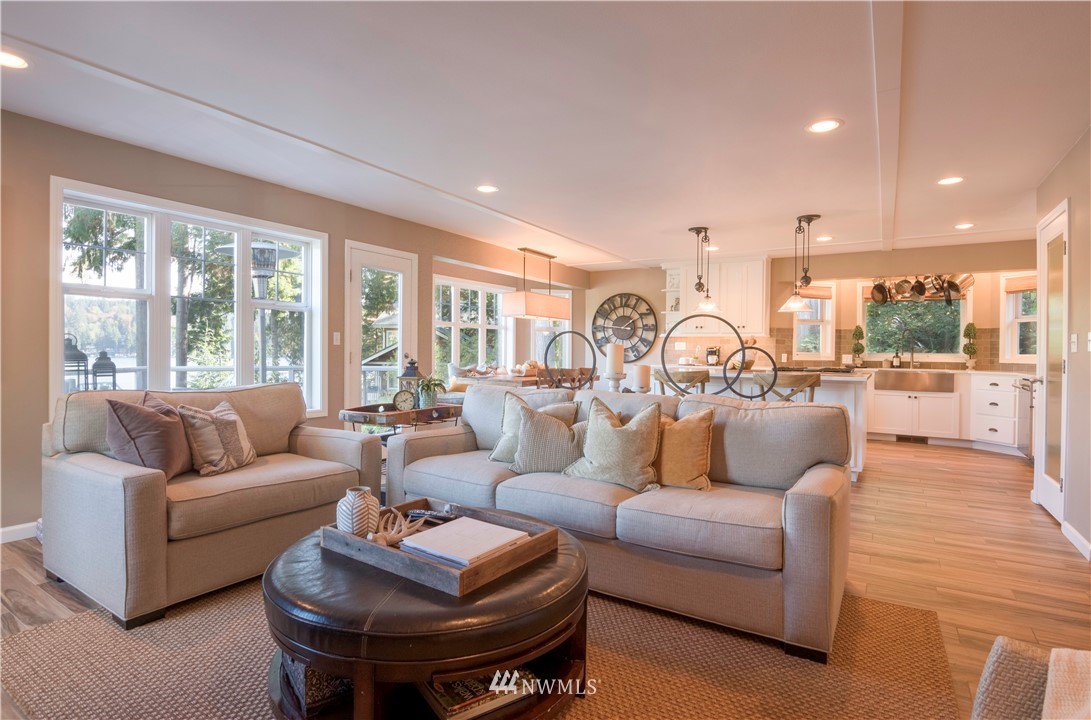 221 Southwest Lake Roesiger Road Snohomish, WA 98290 - Photo 5 of 25