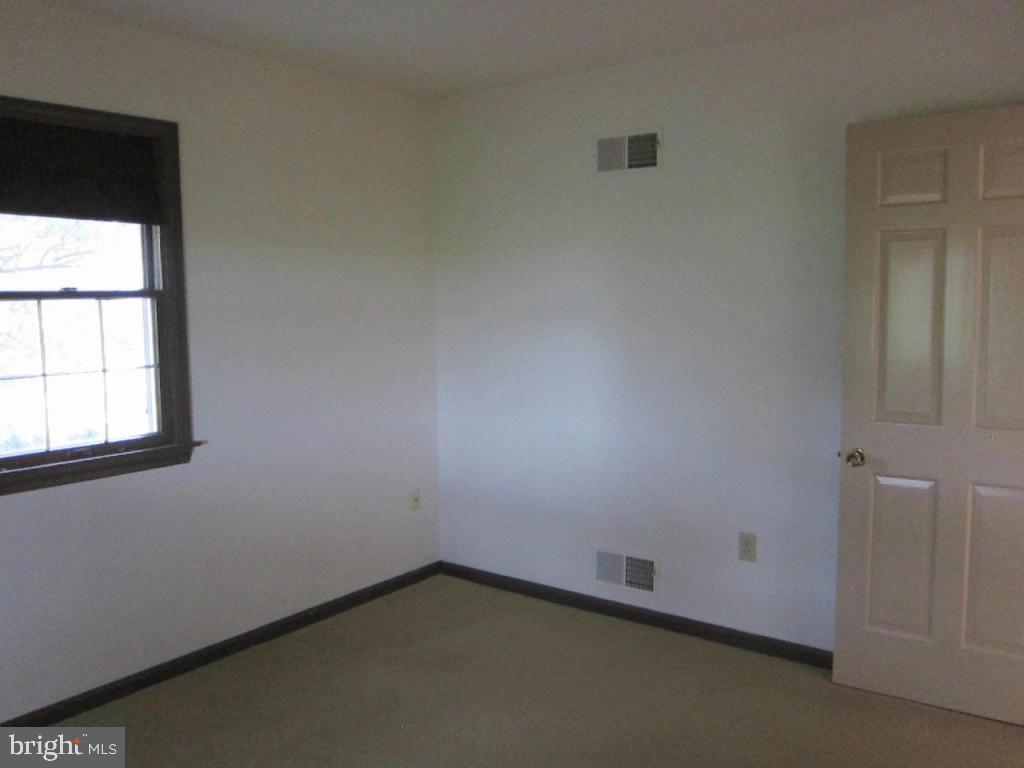 1643 Newport Road Manheim, PA 17545 - Photo 22 of 55 Gallery Image 22