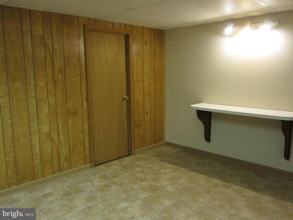 1643 Newport Road Manheim, PA 17545 - Photo 46 of 55 Gallery Image 46