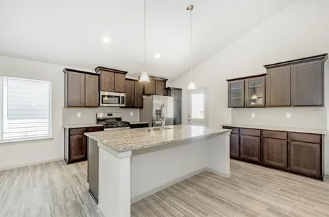 $299,888 | 6447 Escondido Drive, Rosharon, TX 77583
