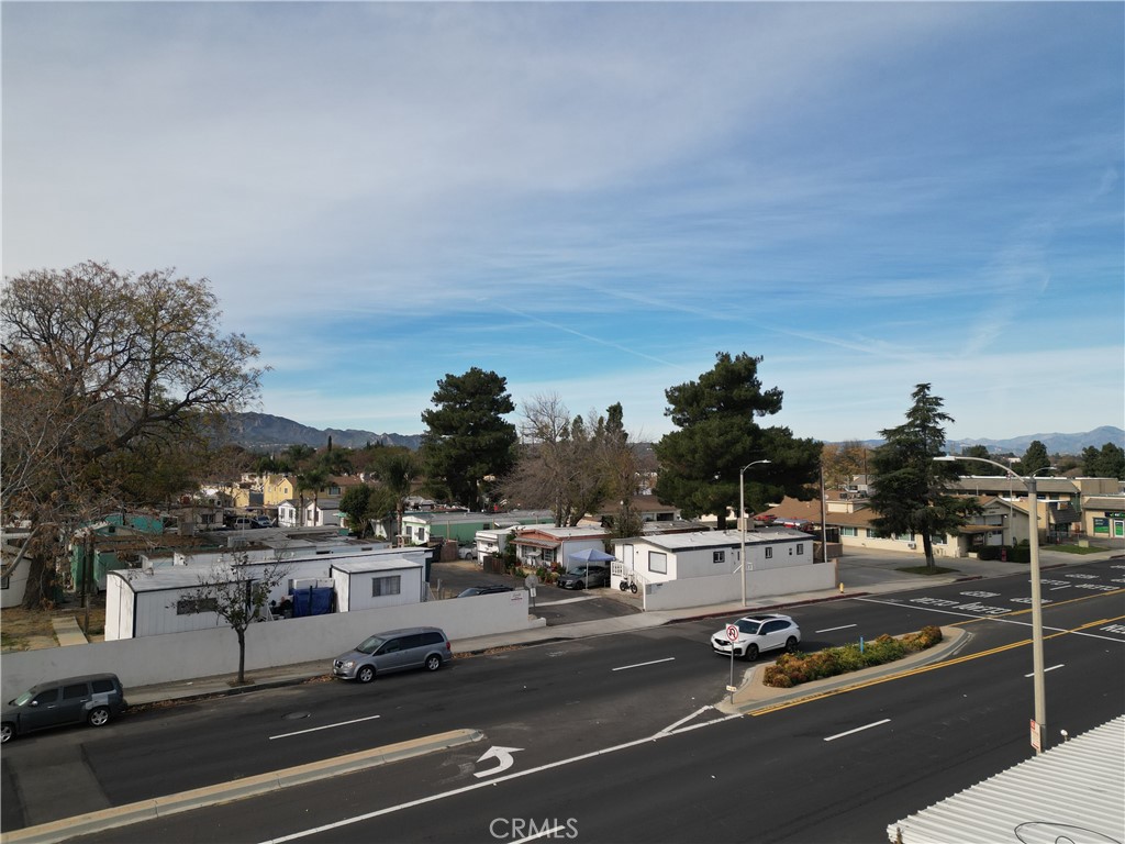 24833 Railroad Newhall, CA 91321 - Photo 7 of 8 a view of a city