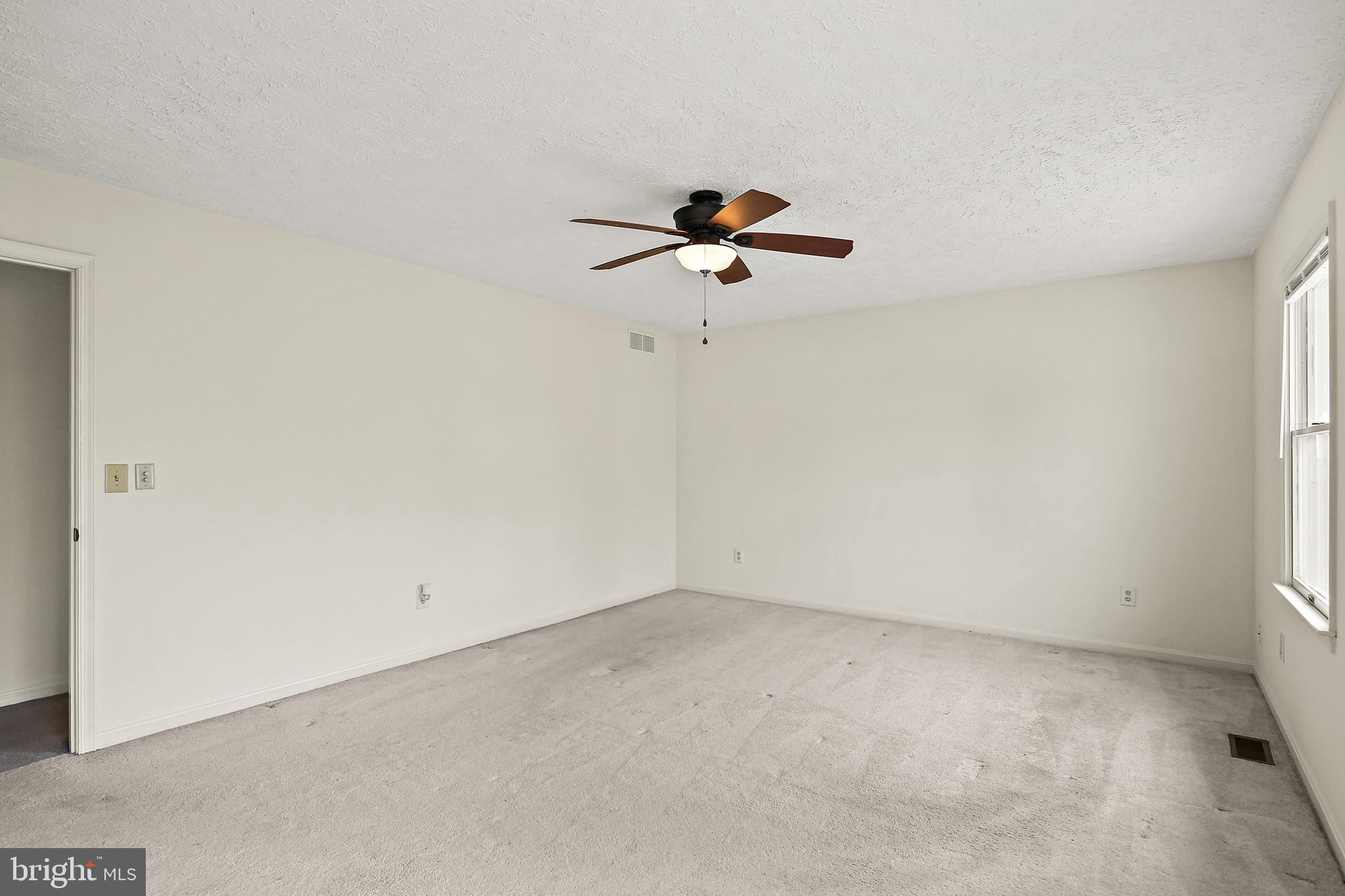 3 Greenknoll Boulevard Hanover, MD 21076 - Photo 21 of 34 an empty room