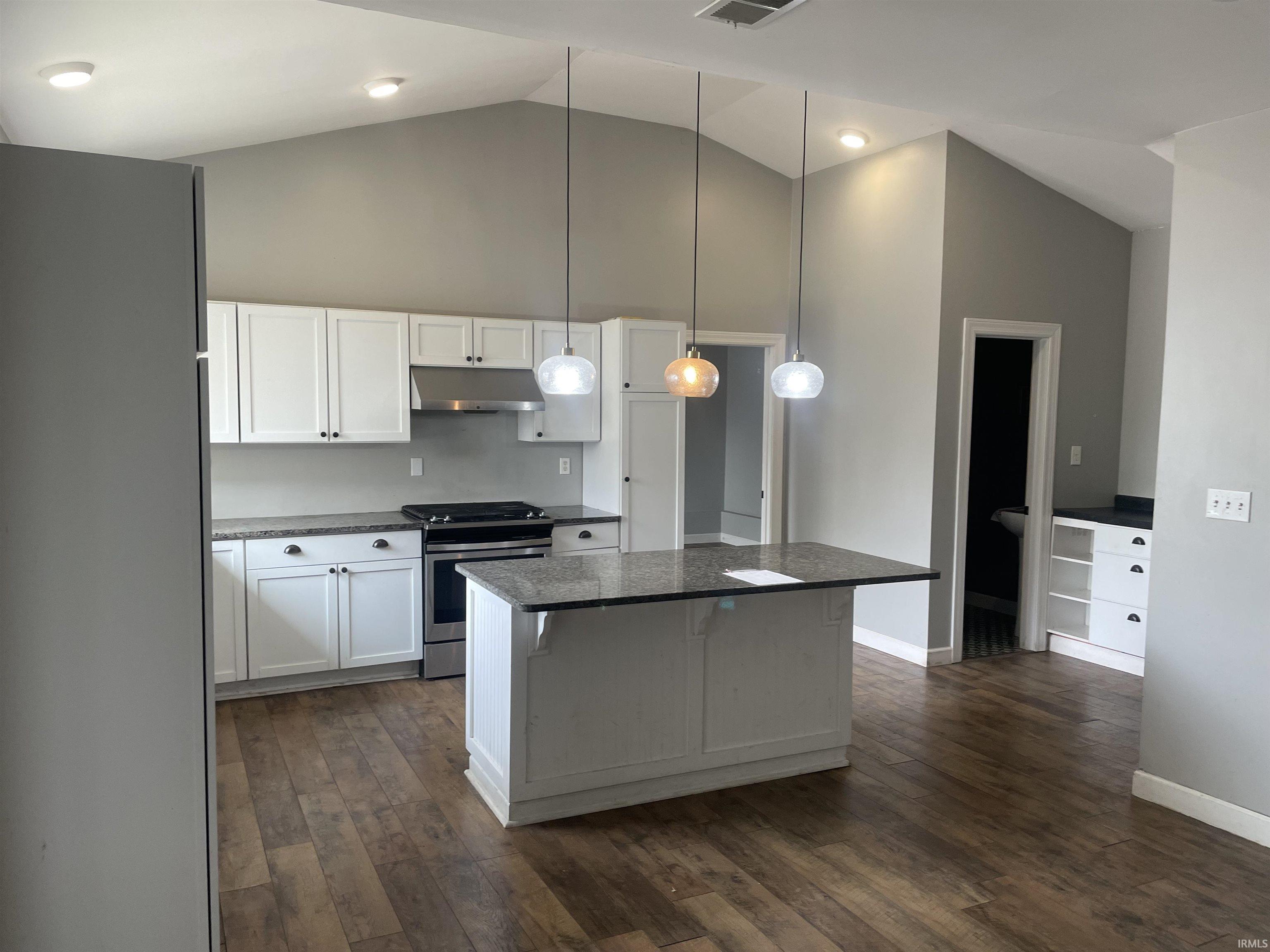 110 15th Street Logansport, IN 46947 - Photo 10 of 36