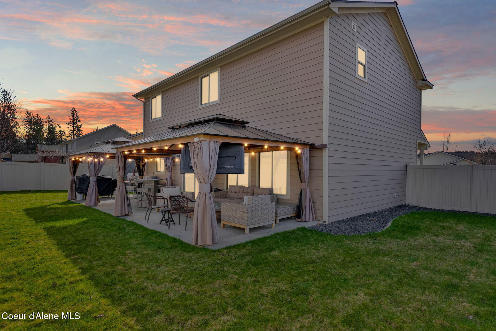 3343 West Apricot Road Coeur D'Alene, ID 83815 - Photo 2 of 48 Back twighlight