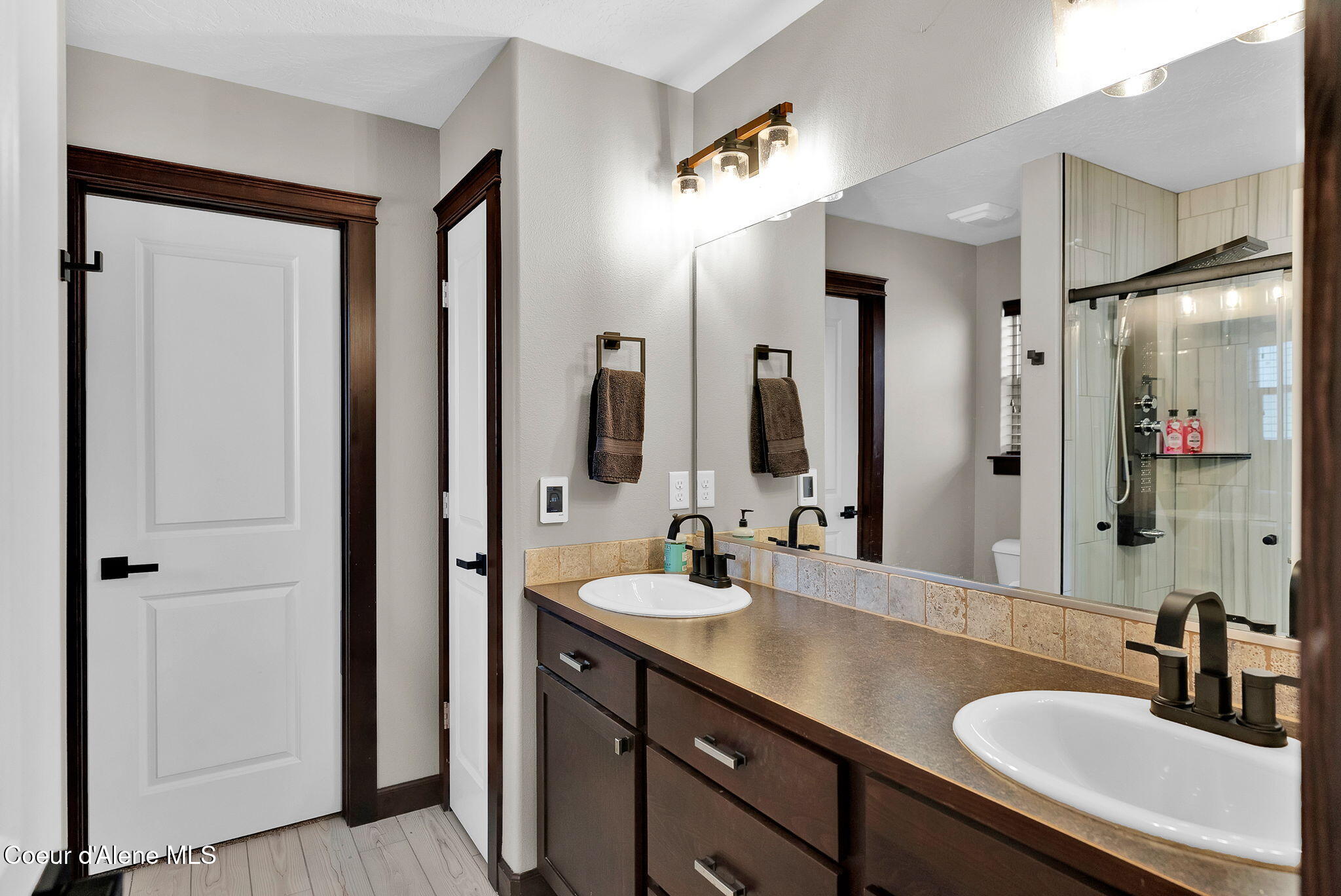 3343 West Apricot Road Coeur D'Alene, ID 83815 - Photo 23 of 48 Master bath sinks