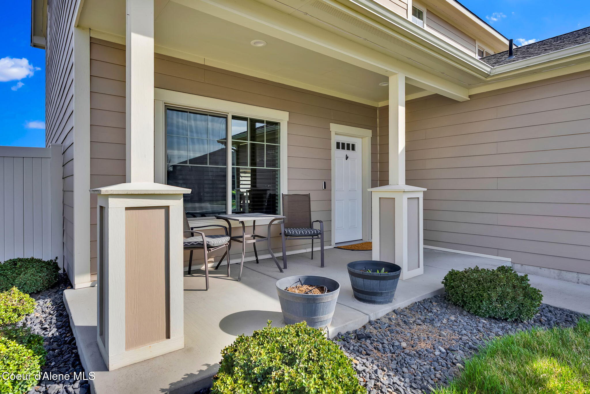 3343 West Apricot Road Coeur D'Alene, ID 83815 - Photo 3 of 48 Front porch