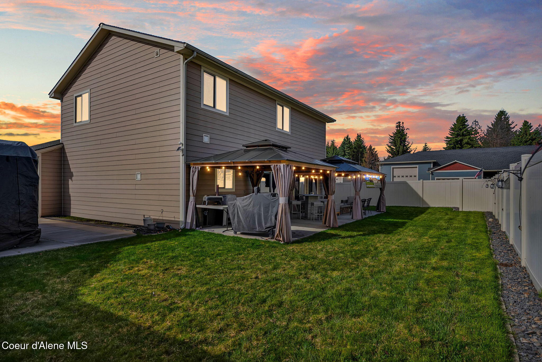 3343 West Apricot Road Coeur D'Alene, ID 83815 - Photo 38 of 48 Backyard Twighligh NE