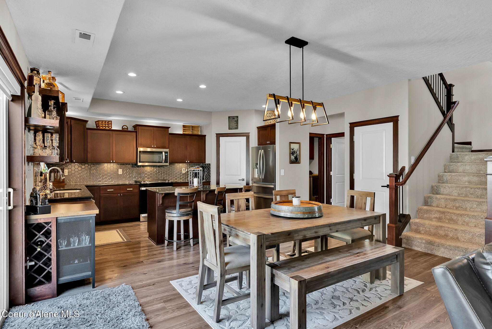 3343 West Apricot Road Coeur D'Alene, ID 83815 - Photo 5 of 48 Dining and Kitchen