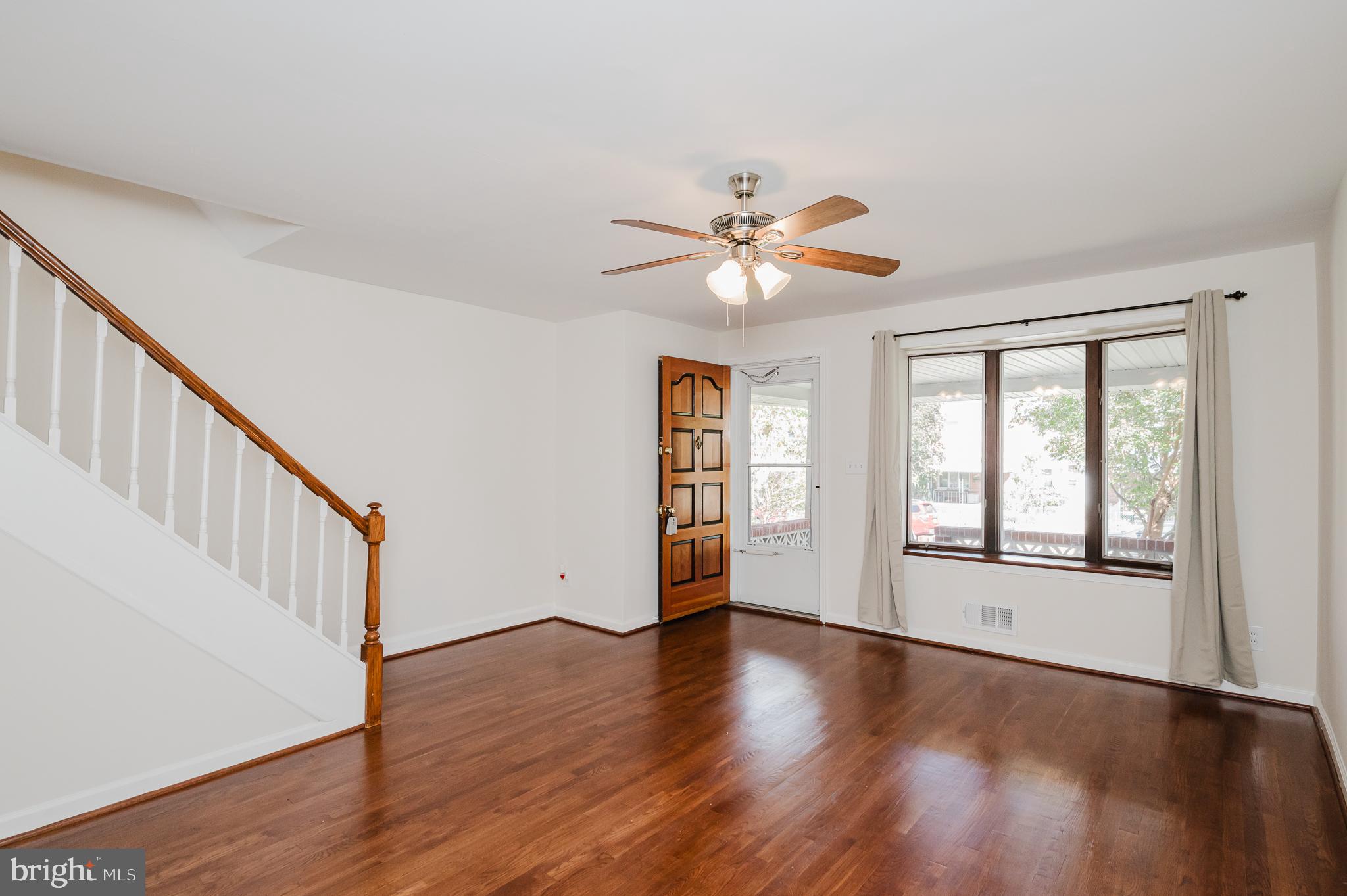 423 Torner Road Baltimore, MD 21221 - Photo 5 of 41