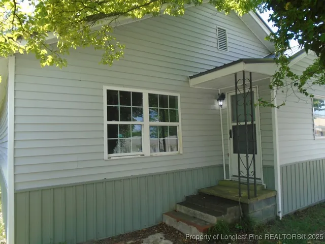 $850 | 100 Spring Avenue, Unit A, Spring Lake, NC 28390