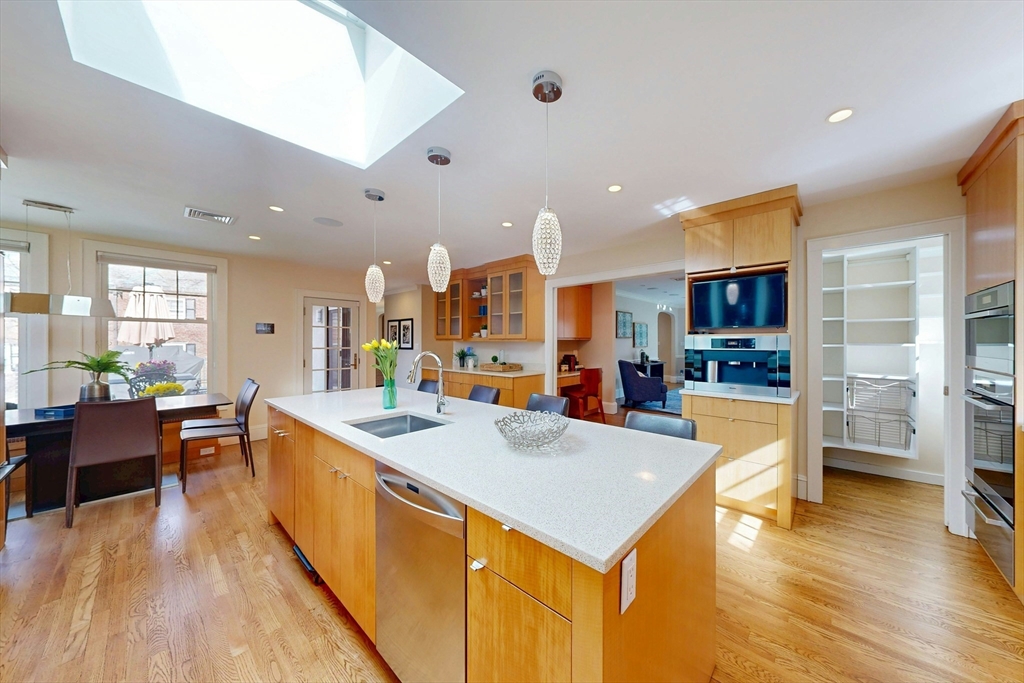 59 Randolph Road Brookline, MA 02467 - Photo 11 of 34