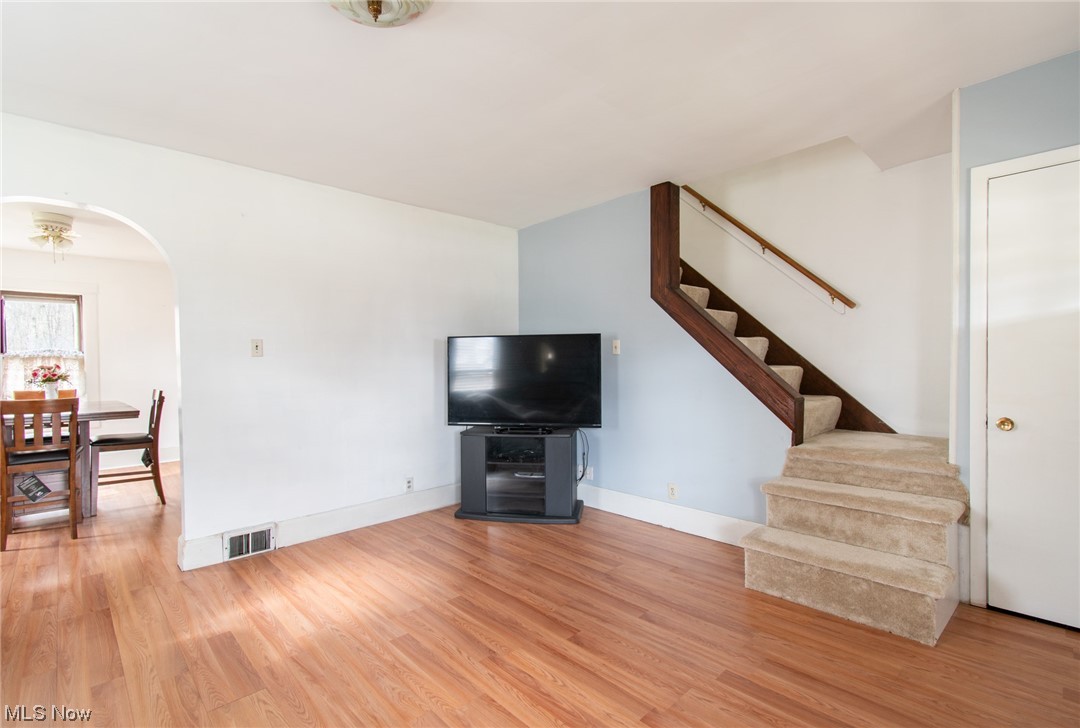204 South Raccoon Road Youngstown, OH 44515 - Photo 6 of 25 Living room featuring light wood-type flooring
