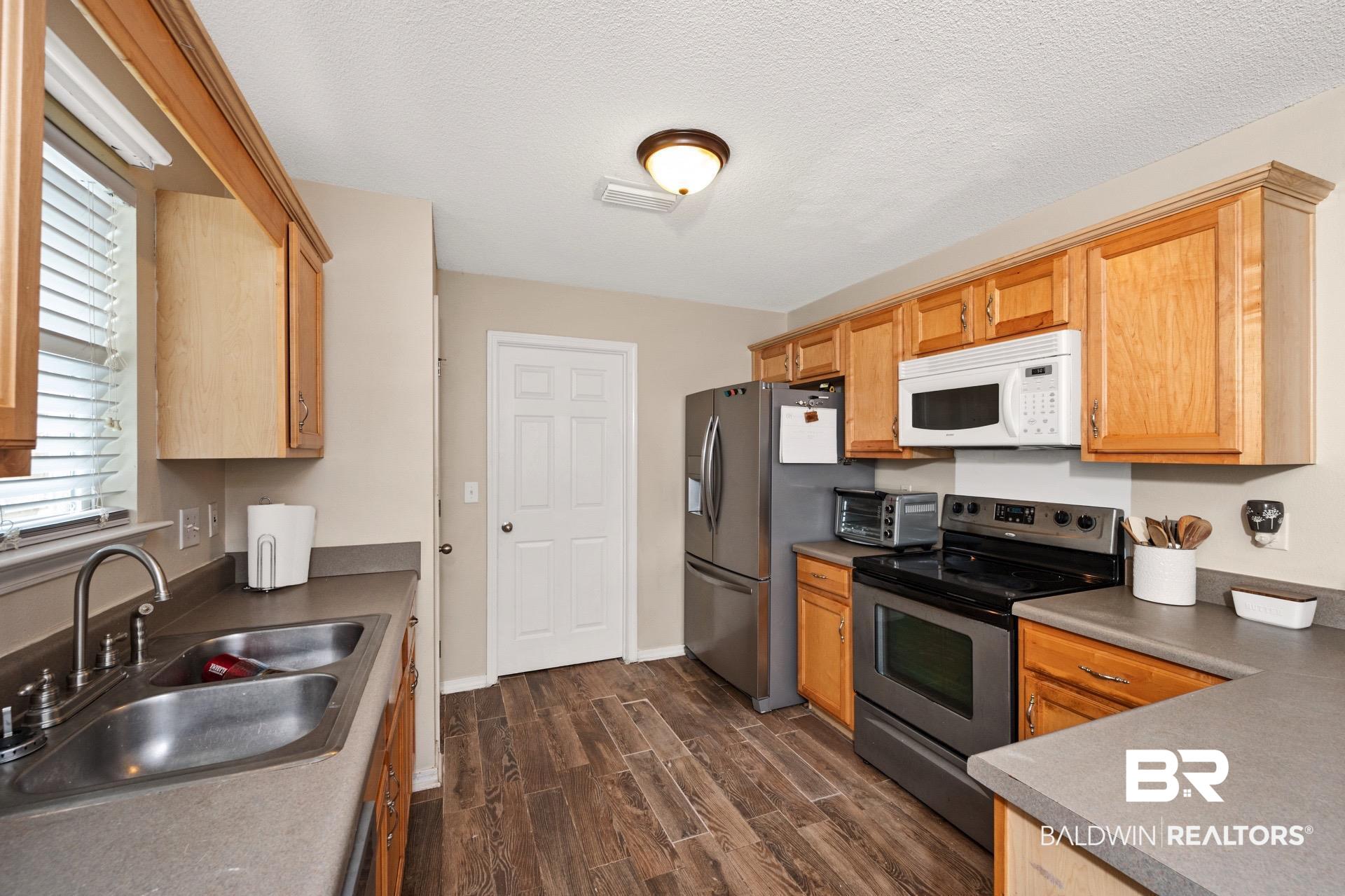 17005 Sugar Loop Foley, AL 36535 - Photo 6 of 20