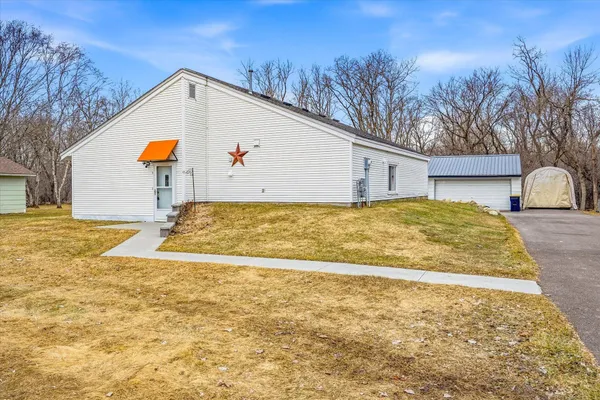 $295,000 | 30120 Akerson Street, Lindstrom, MN 55045