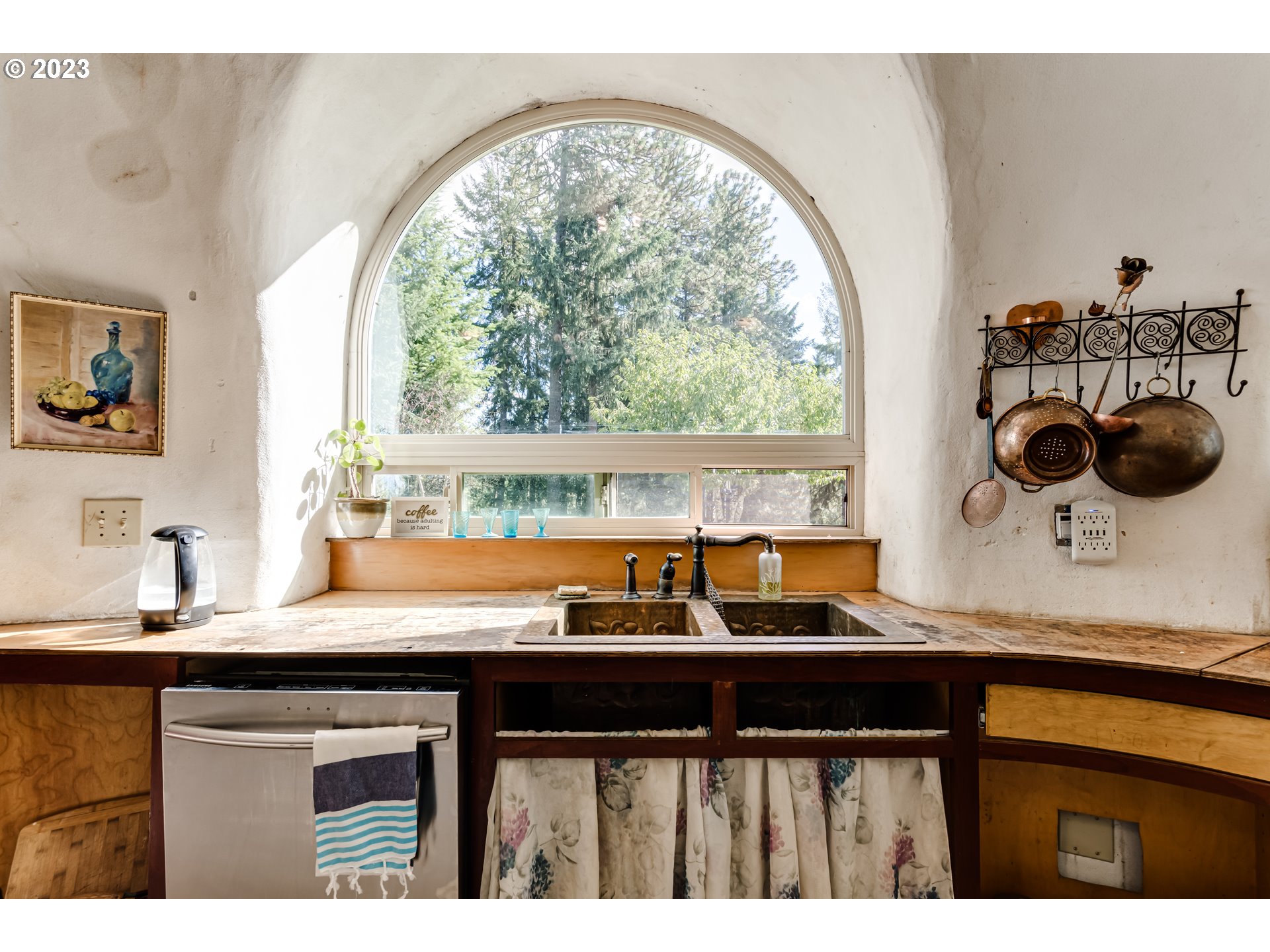 28375 Rainbow Valley Road Eugene, OR 97402 - Photo 3 of 21 a kitchen with a sink and a window