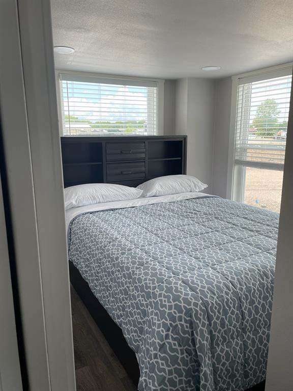 5226 Waterfront Road Kerens, TX 75144 - Photo 4 of 7 Bedroom with Queen Sized bed