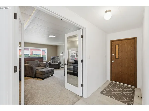 $79,900 | 1800 Lakewood Court, Unit 134, Eugene, OR 97402