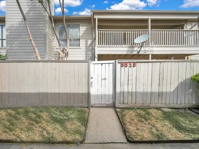 a view of outdoor space