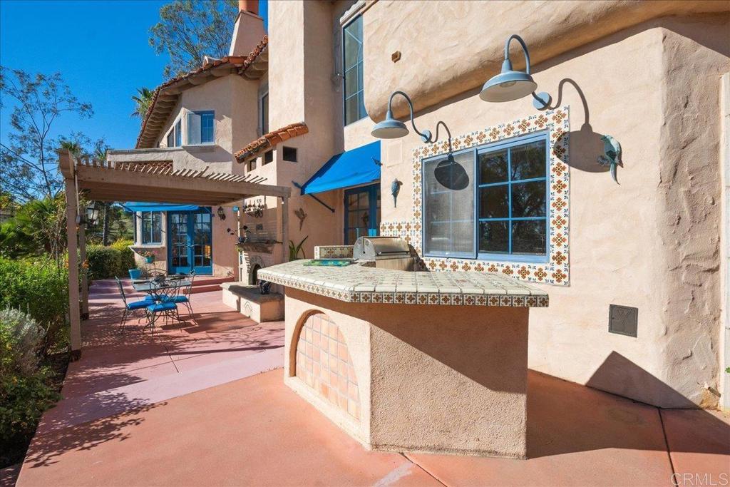 3577 Stonegate Place Fallbrook, CA 92028 - Photo 46 of 60 built in BBQ