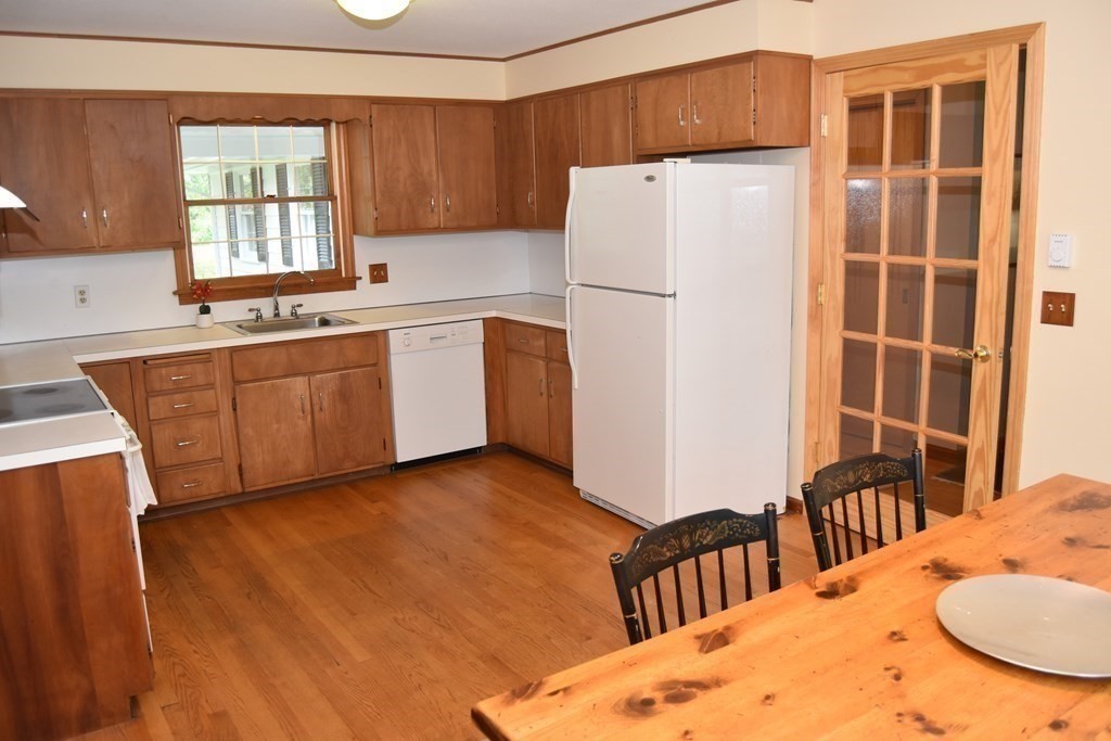 16 Colonial Court Amherst, MA 01002 - Photo 13 of 34 Gallery Image 13
