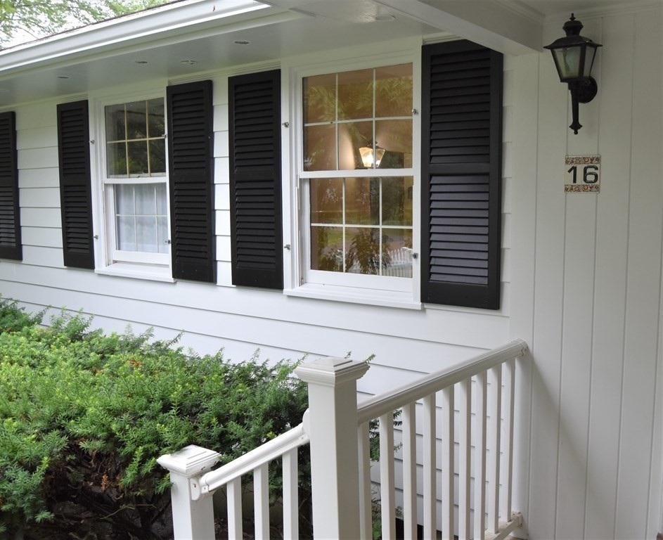 16 Colonial Court Amherst, MA 01002 - Photo 4 of 34 Gallery Image 4