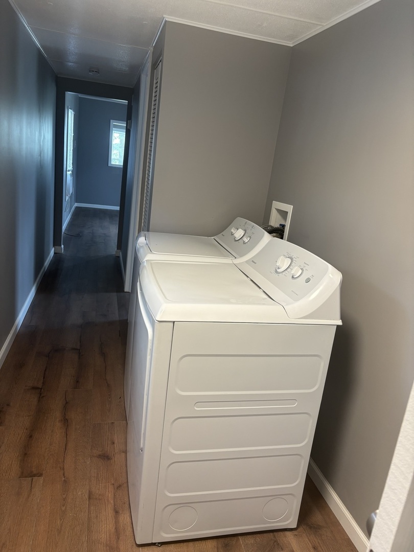3 Franklin Drive Manteno, IL 60950 - Photo 19 of 23 a utility room with dryer and washer