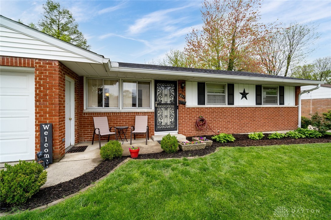 617 Cauley Place Riverside, OH 45431 - Photo 4 of 41