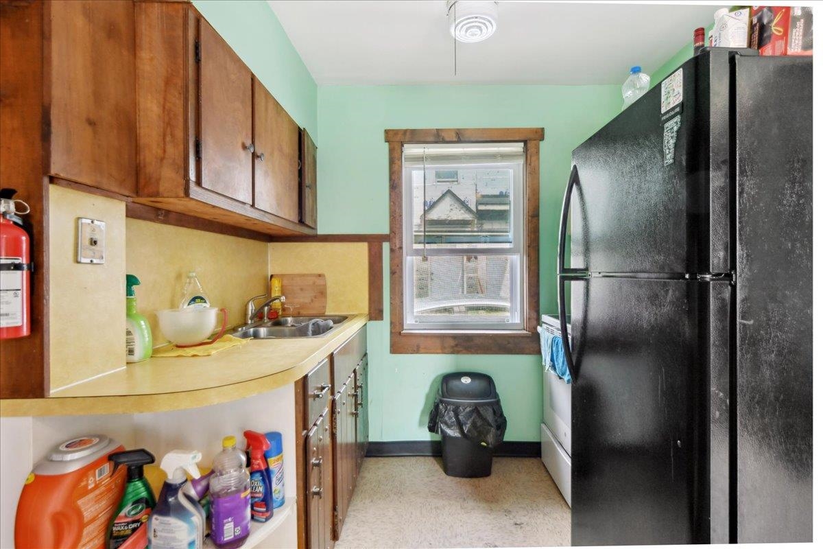 9 Third Street Barre, VT 05641 - Photo 5 of 19