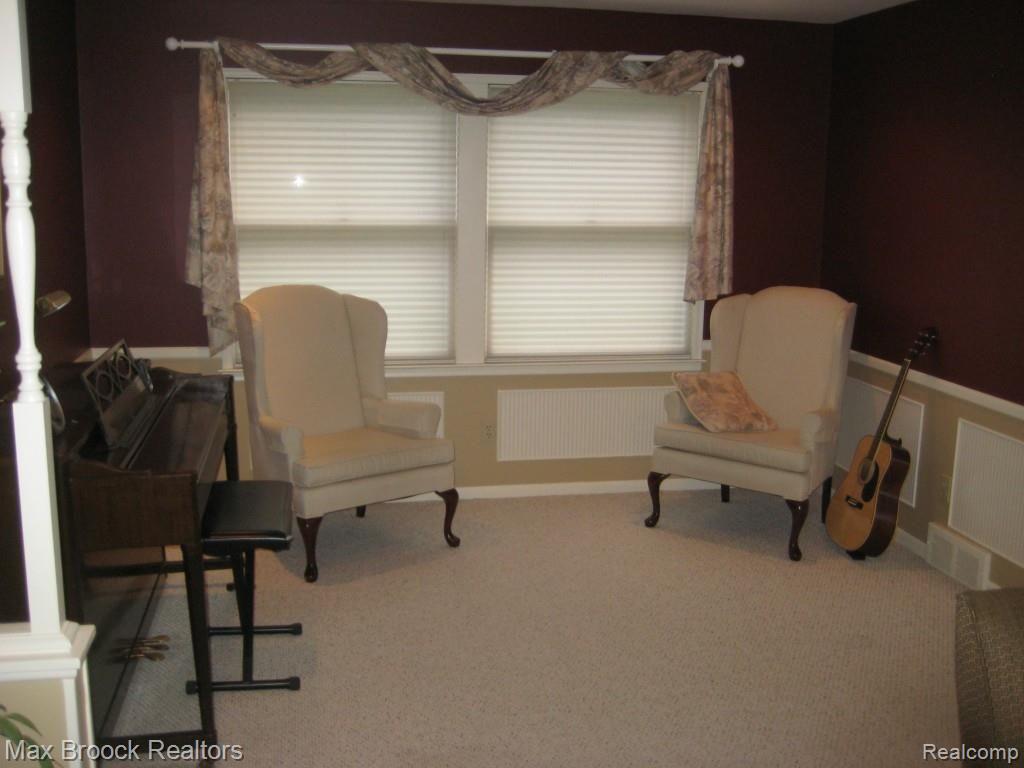 16 Shagbark Drive Rochester, MI 48309 - Photo 11 of 32 FORMAL DINING ROOM (CURRENTLY PIANO ROOM)