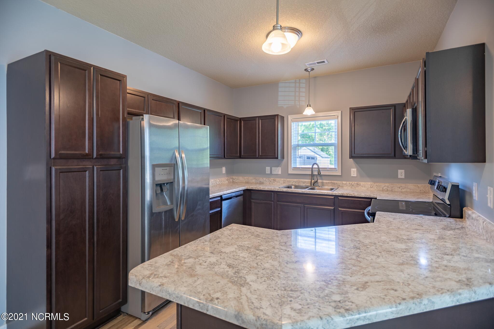 379 Frisco Way Holly Ridge, NC 28445 - Photo 10 of 40 379 FRISCO WAY-10