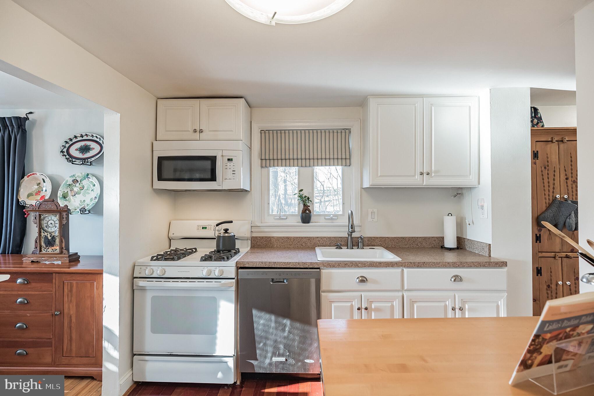 626 Palairet Road Philadelphia, PA 19128 - Photo 12 of 30 Gallery Image 12