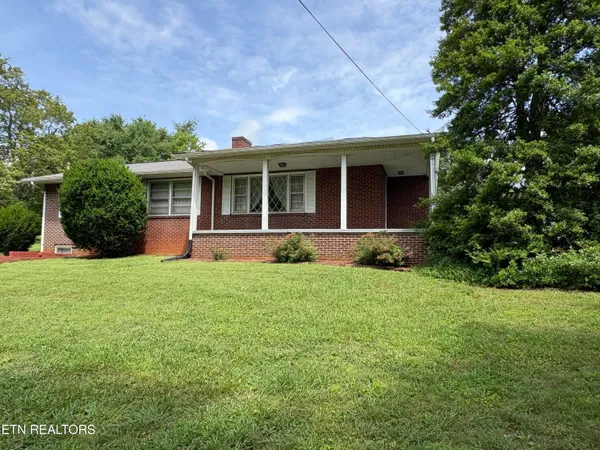 $329,000 | 1605 College Street, White Pine, TN 37890