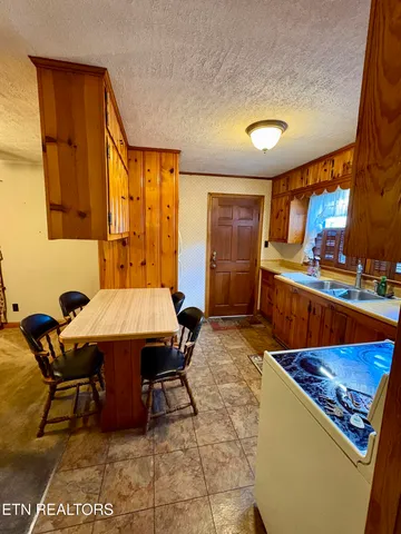 $349,000 | 1605 College Street, White Pine, TN 37890