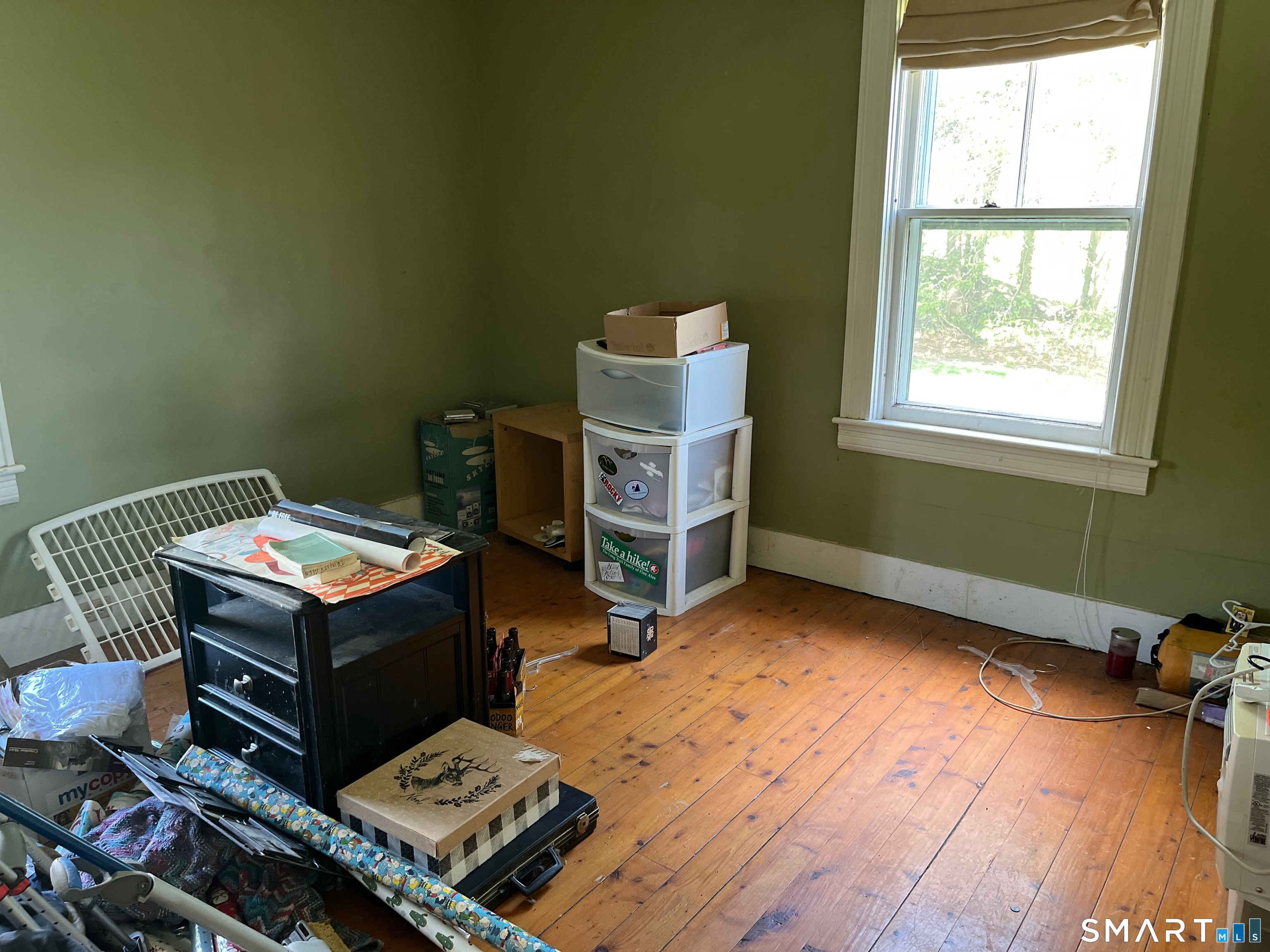 18 Addison Street Putnam, CT 06260 - Photo 7 of 33 first floor bedroom 2