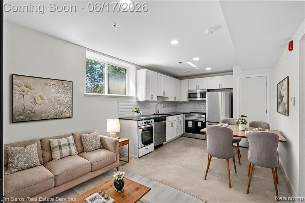 4735 Rohns Street, Unit 2A Detroit, MI 48214 - Photo 4 of 14