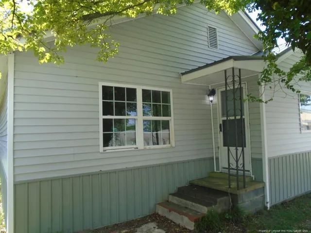 $750 | 100 Spring Avenue, Unit A, Spring Lake, NC 28390