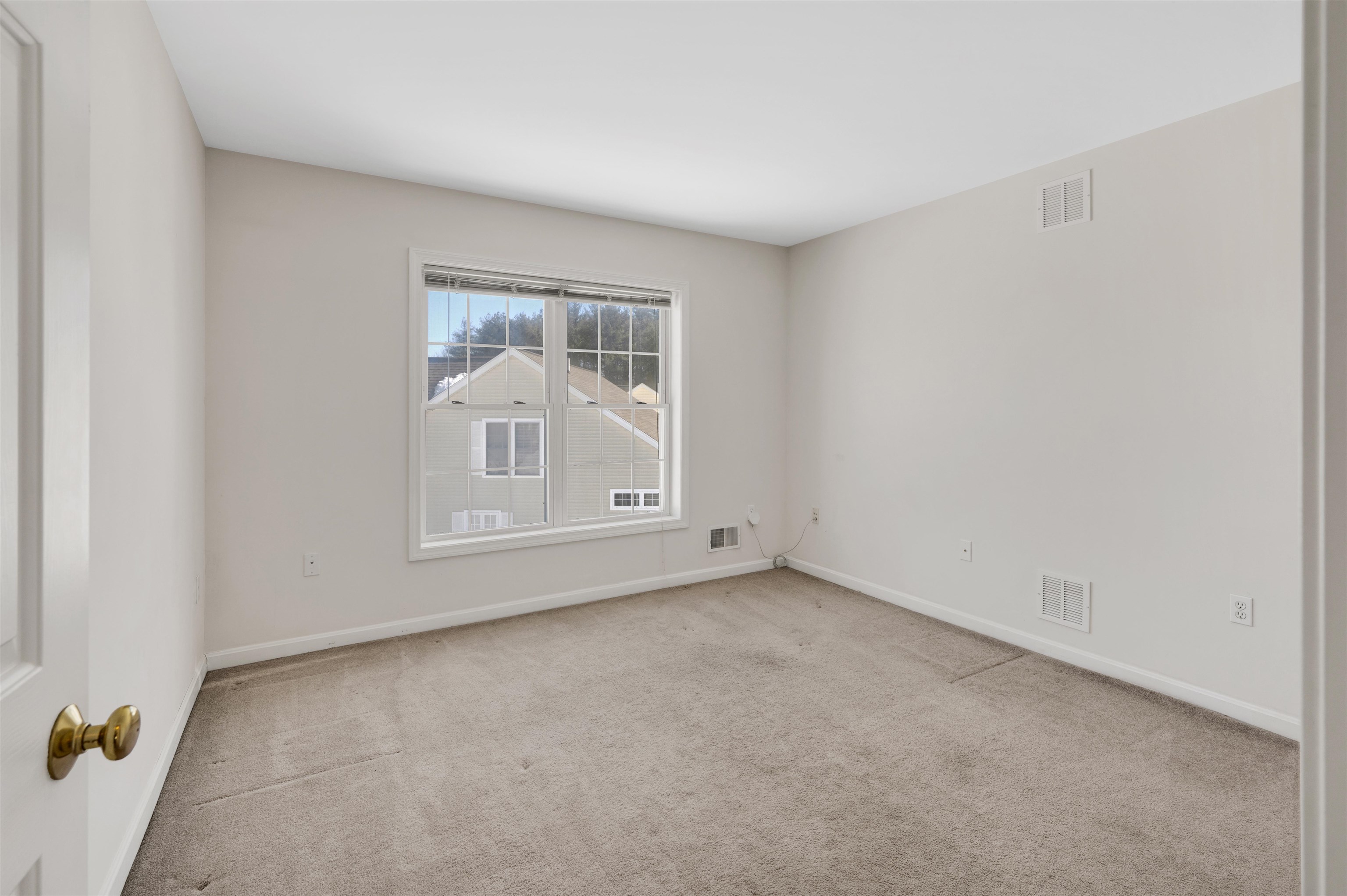 55 Augusta Way Dover, NH 03820 - Photo 36 of 55