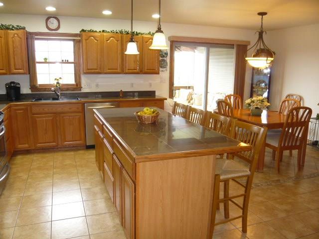 100 Stone Lane Butler, PA 16002 - Photo 5 of 25 Gallery Image 5