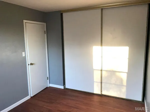 $975 | 1104 Arrowhead Drive, Unit B, Collinsville, IL 62234