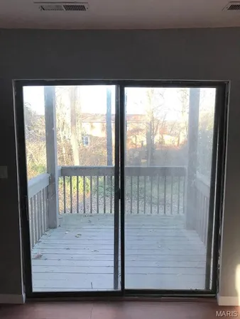 $975 | 1104 Arrowhead Drive, Unit B, Collinsville, IL 62234