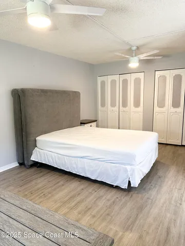 a bathroom with a sink vanity and a mirror