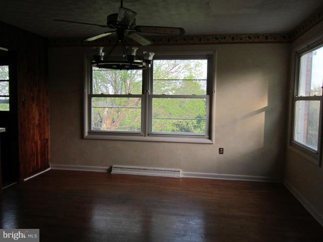 302 Poorhouse Road Winchester, VA 22603 - Photo 5 of 16 Dining Room