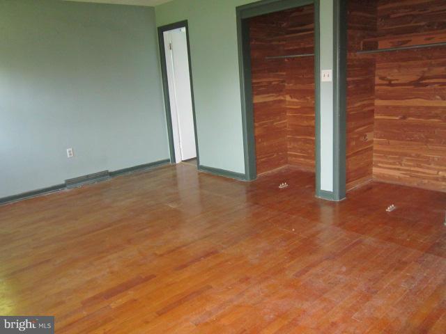 302 Poorhouse Road Winchester, VA 22603 - Photo 8 of 16 Bedroom (Master)