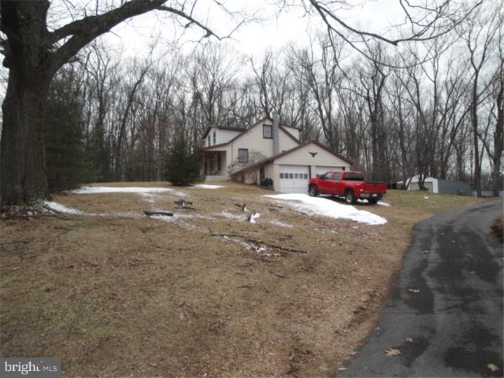 188 Mt Penn Road Reading, PA 19607 - Photo 3 of 14 Gallery Image 3