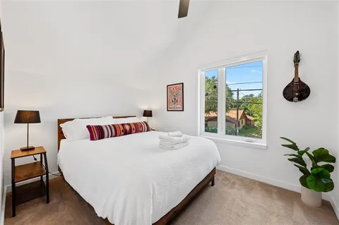 $699,000 | 1704 East 32nd Street, Unit B, Austin, TX 78722