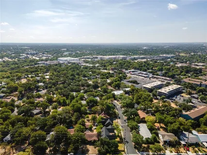 $699,000 | 1704 East 32nd Street, Unit B, Austin, TX 78722