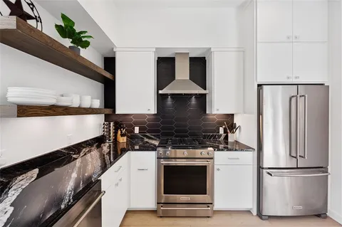 $699,000 | 1704 East 32nd Street, Unit B, Austin, TX 78722